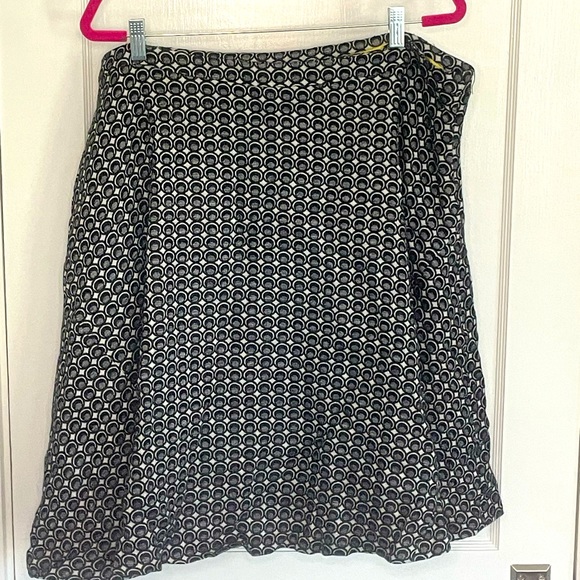 Boden A-Line 18L Patterned Skirt - Picture 2 of 3